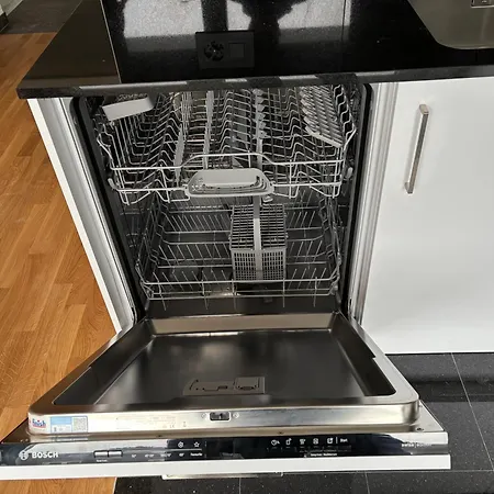 Experience Unique A Lausanne, Floor On Train Station Apartmán Лозана