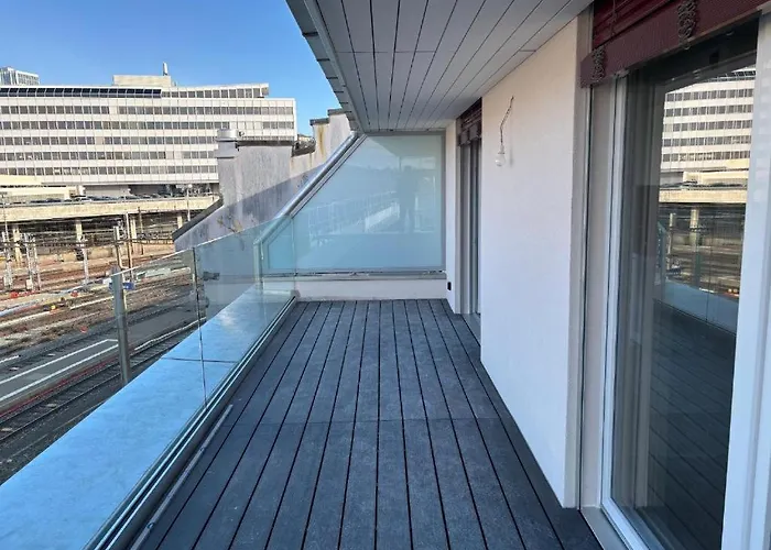 Apartment Experience Unique A Lausanne, Floor On Train Station